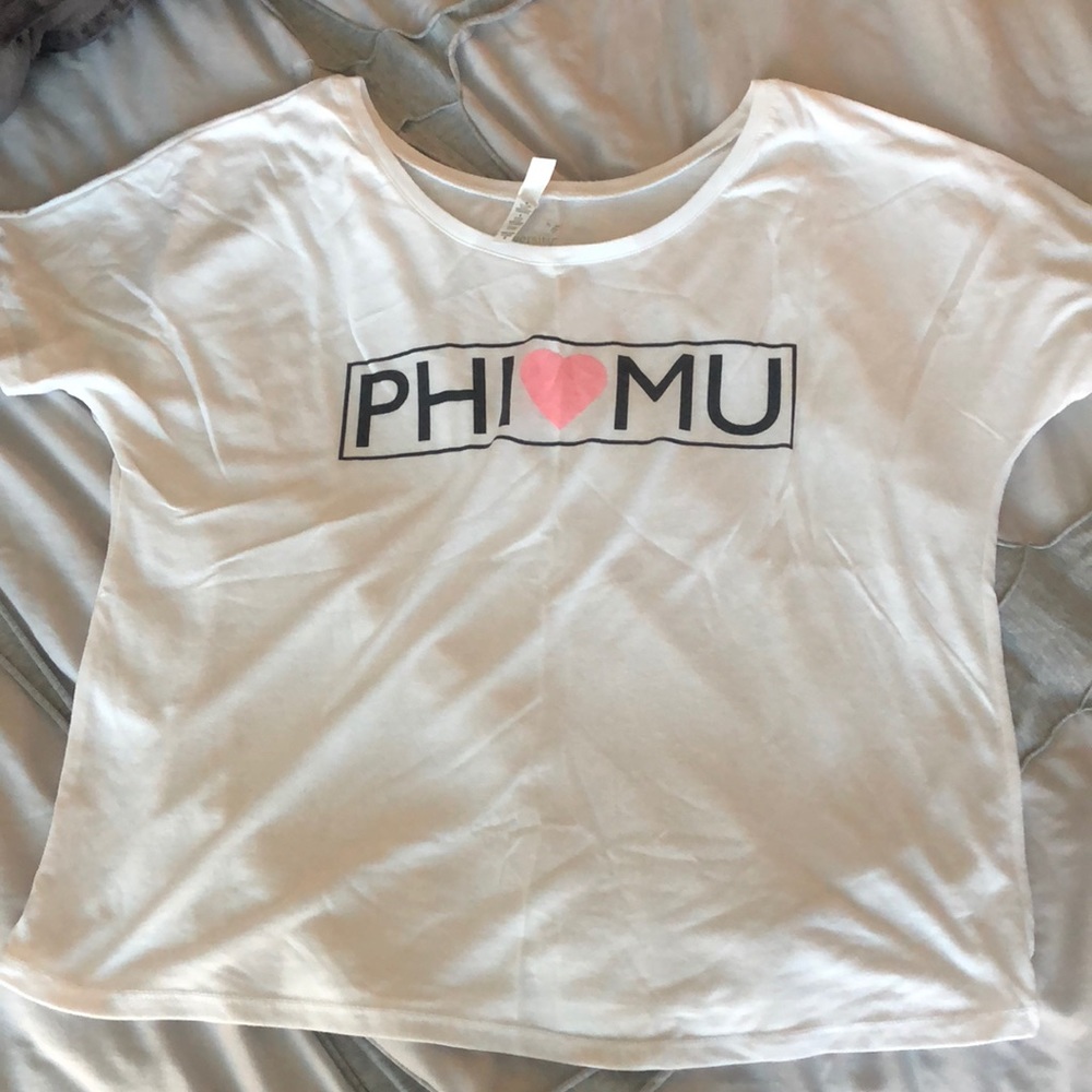 Phi Mu bella canvas size medium shirt